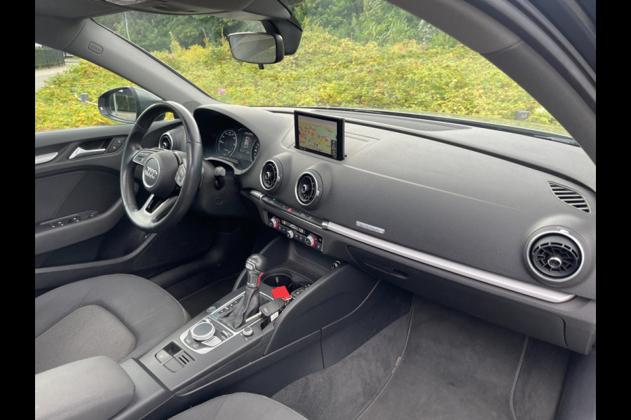 Audi A3 Sportback 1.4 e-tron Sport Panoramadak Led-Xenon Navi Matrixlampen