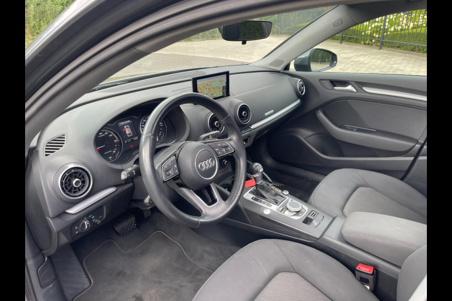 Audi A3 Sportback 1.4 e-tron Sport Panoramadak Led-Xenon Navi Matrixlampen