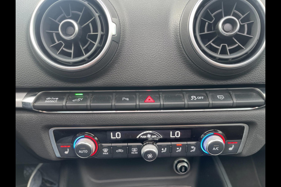 Audi A3 Sportback 1.4 e-tron Sport Panoramadak Led-Xenon Navi Matrixlampen