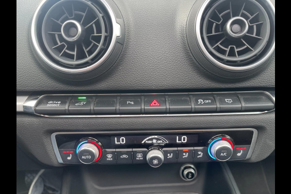 Audi A3 Sportback 1.4 e-tron Sport Panoramadak Led-Xenon Navi Matrixlampen