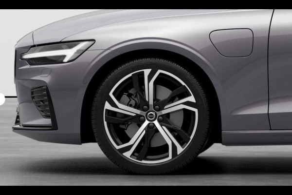 Volvo V60 T6 350PK Automaat Plug-in hybrid AWD Ultra Dark / Panoramadak / Napa leder / Open grid textiel / Extra getint glas / 19 5-Triple spaaks velgen / Harman Kardon