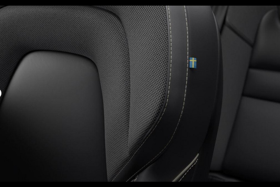 Volvo V60 T6 350PK Automaat Plug-in hybrid AWD Ultra Dark / Panoramadak / Napa leder / Open grid textiel / Extra getint glas / 19 5-Triple spaaks velgen / Harman Kardon