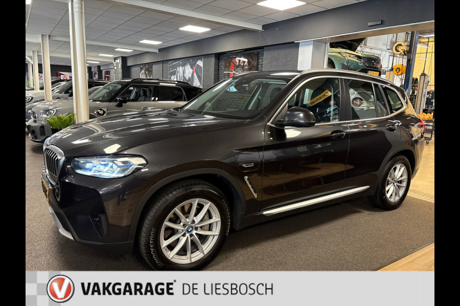 BMW X3 XDrive30e Business Edition Plus,leer,head up,camera,trekhaak,orig ned