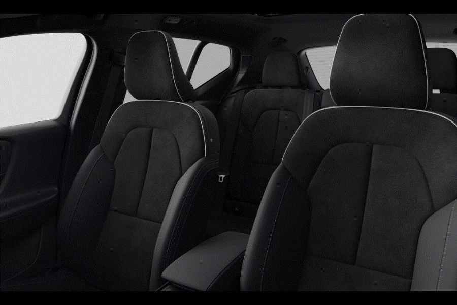 Volvo EX40 252PK Single Motor Extended Range 82 kWh Plus / Lounge Pakket / Extra getint glas / 360 Camera / 20'' velgen / Panoramadak / Zwart dak