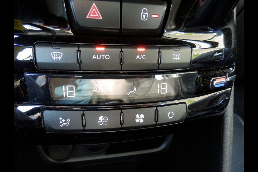 Peugeot 2008 1.2 PureTech GT-Line I 130 pk. I Panorama dak I Airco I Nav. I