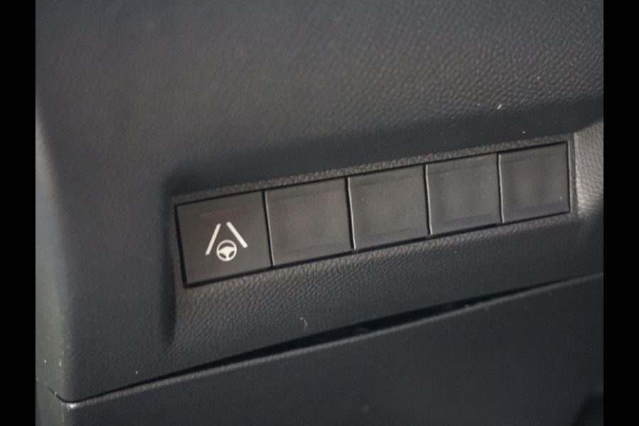 Peugeot e-208 EV GT 51 kWh