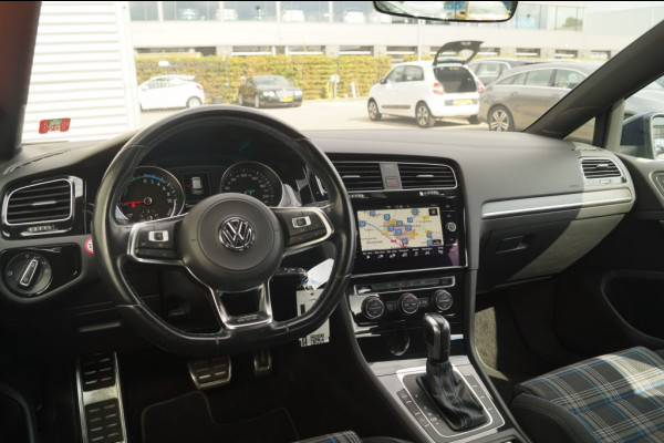 Volkswagen Golf 1.4 Plug-in Hybrid 150pk GTE -NAVI-ECC-CAM-