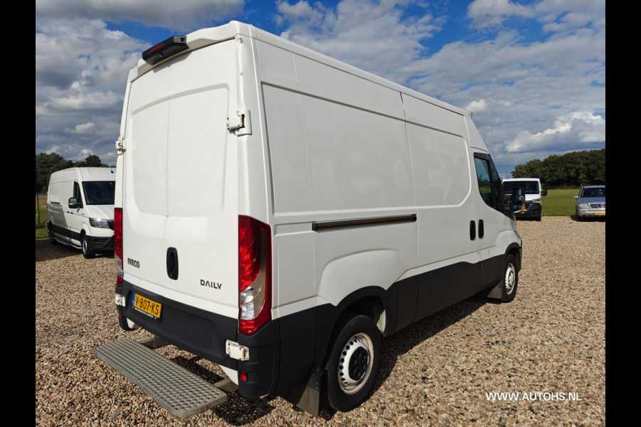 Iveco Daily 35S12V 2.3 L2 H2 Post NL Uitvoering , Euro 6 motor.
