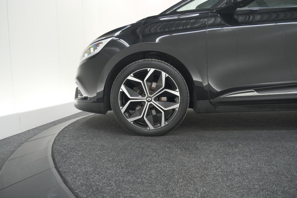 Renault Grand Scénic TCe 140 EDC Limited | 7 Zitplaatsen | Trekhaak | Camera | Dodehoekdetectie | Apple Carplay