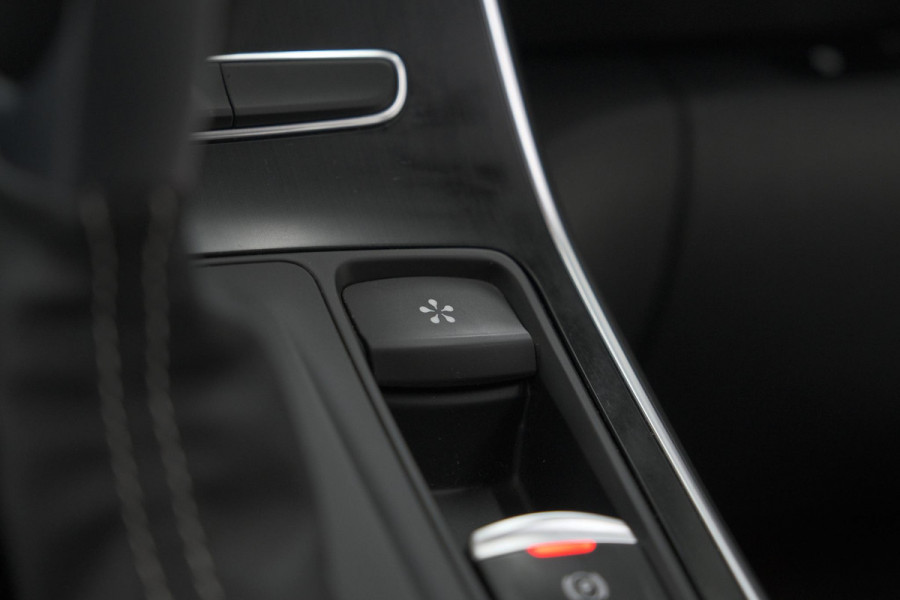 Renault Grand Scénic TCe 140 EDC Limited | 7 Zitplaatsen | Trekhaak | Camera | Dodehoekdetectie | Apple Carplay