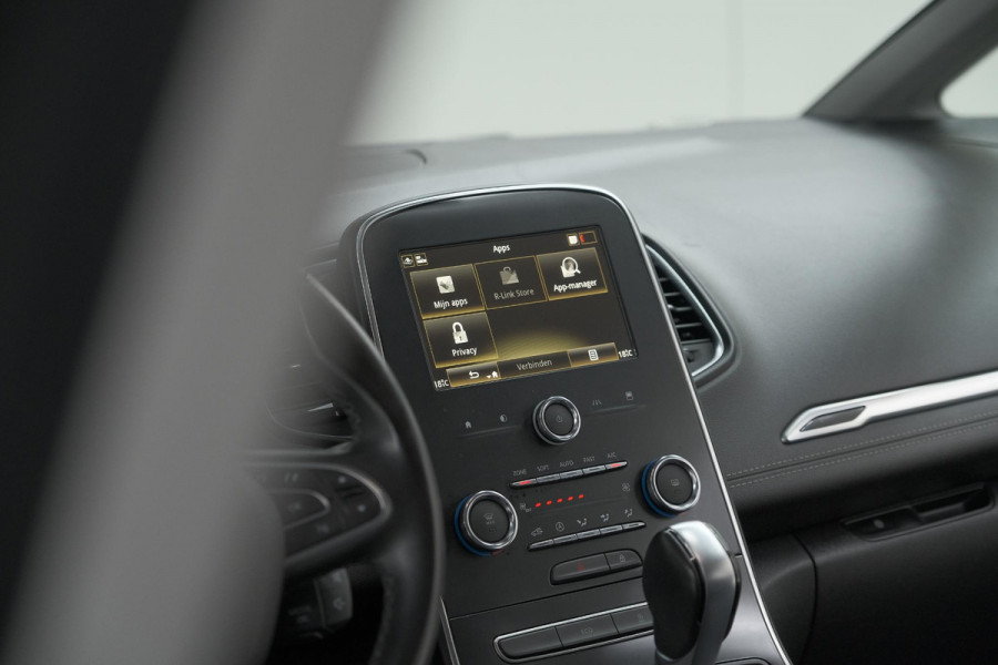 Renault Grand Scénic TCe 140 EDC Limited | 7 Zitplaatsen | Trekhaak | Camera | Dodehoekdetectie | Apple Carplay