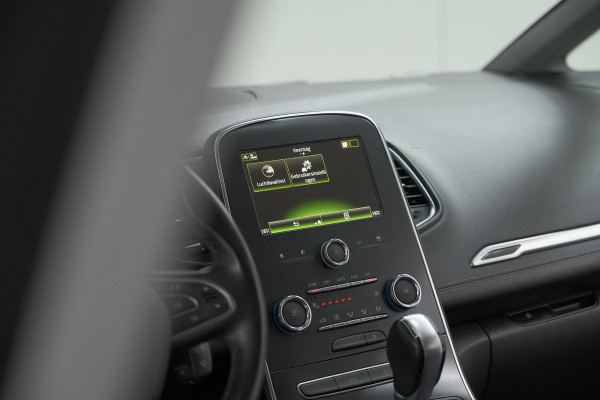 Renault Grand Scénic TCe 140 EDC Limited | 7 Zitplaatsen | Trekhaak | Camera | Dodehoekdetectie | Apple Carplay
