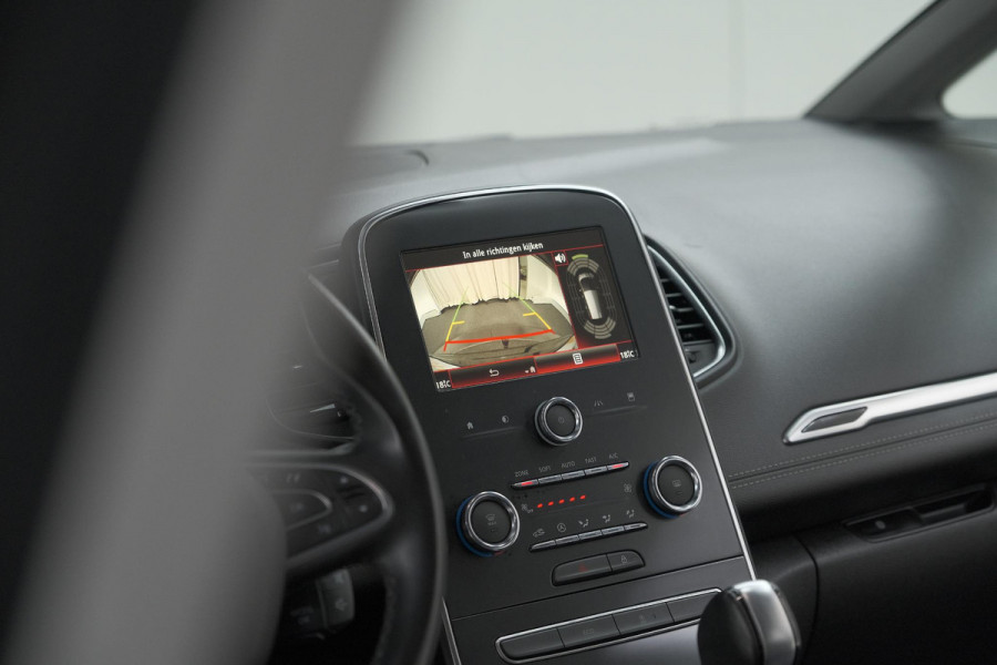Renault Grand Scénic TCe 140 EDC Limited | 7 Zitplaatsen | Trekhaak | Camera | Dodehoekdetectie | Apple Carplay