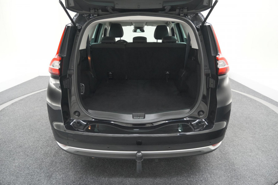 Renault Grand Scénic TCe 140 EDC Limited | 7 Zitplaatsen | Trekhaak | Camera | Dodehoekdetectie | Apple Carplay