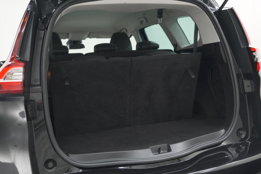 Renault Grand Scénic TCe 140 EDC Limited | 7 Zitplaatsen | Trekhaak | Camera | Dodehoekdetectie | Apple Carplay