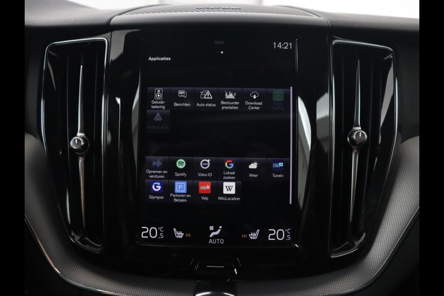 Volvo XC60 2.0 T5 R Design | Panoramadak | Trekhaak | Adaptive cruise | Leder/Alcantara | Camera | Head-Up | Stoelverwarming | Carplay | Navigatie | Full LED | Harman/Kardon
