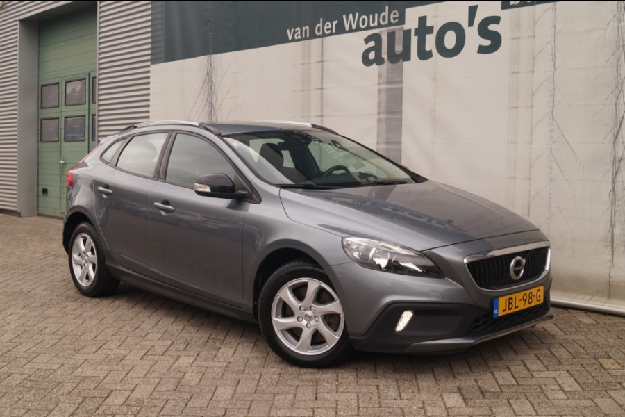 Volvo V40 Cross Country 2.0 D2 120pk Kinetic -NAVI-PDC-AIRCO-