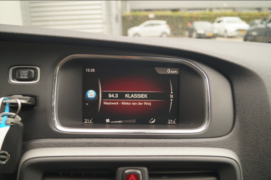 Volvo V40 Cross Country 2.0 D2 120pk Kinetic -NAVI-PDC-AIRCO-