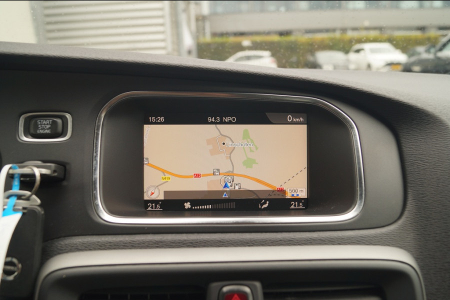 Volvo V40 Cross Country 2.0 D2 120pk Kinetic -NAVI-PDC-AIRCO-