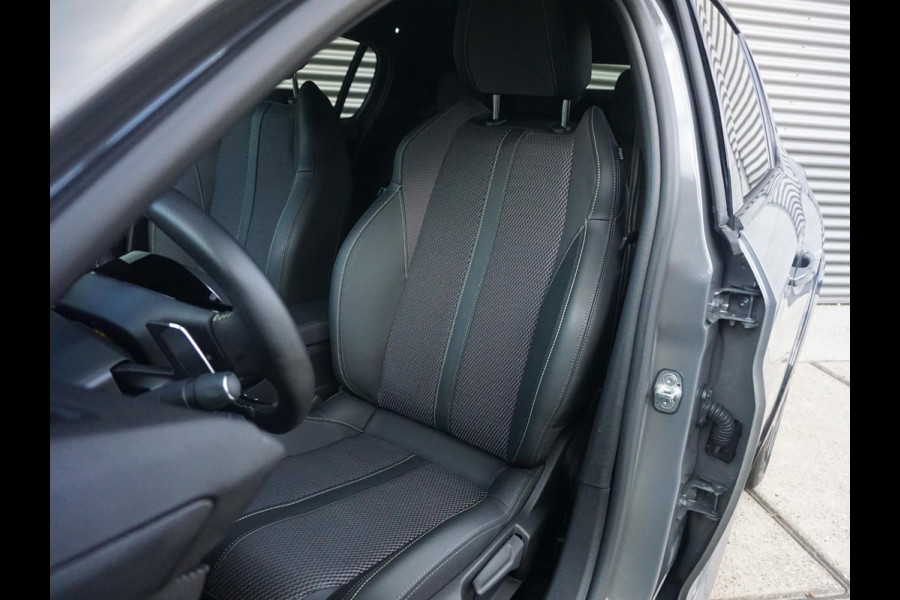 Peugeot 208 Hybrid 136 e-DCS6 GT