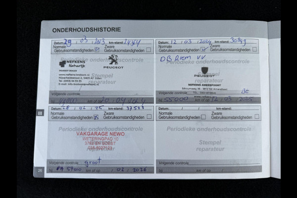 Peugeot 2008 1.2 PureTech Allure 2e Eigenaar,110pk,Dealer Onderhouden,Pano,Navi,Halfleder,Clima,Cruise,Camera,Distributie riem v.v. bij 30.849,N.A.P,Pdc V+A,Lm velgen,APK tot 07-2026