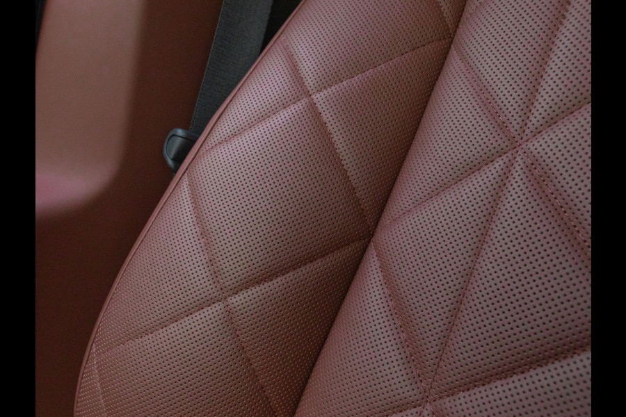 BMW iX xDrive40 Sportpakket - Driving + Parking Ass Prof - Stoelventilatie - Softclose