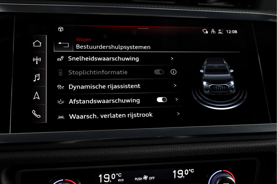 Audi Q3 45 TFSI e S edition S-line - Automaat | Dig. Cockpit | Adapt. Cruise | PDC | NAV + App. Connect | ECC | DAB | Elek. Klep | Elek. Trekhaak | LM 20" |