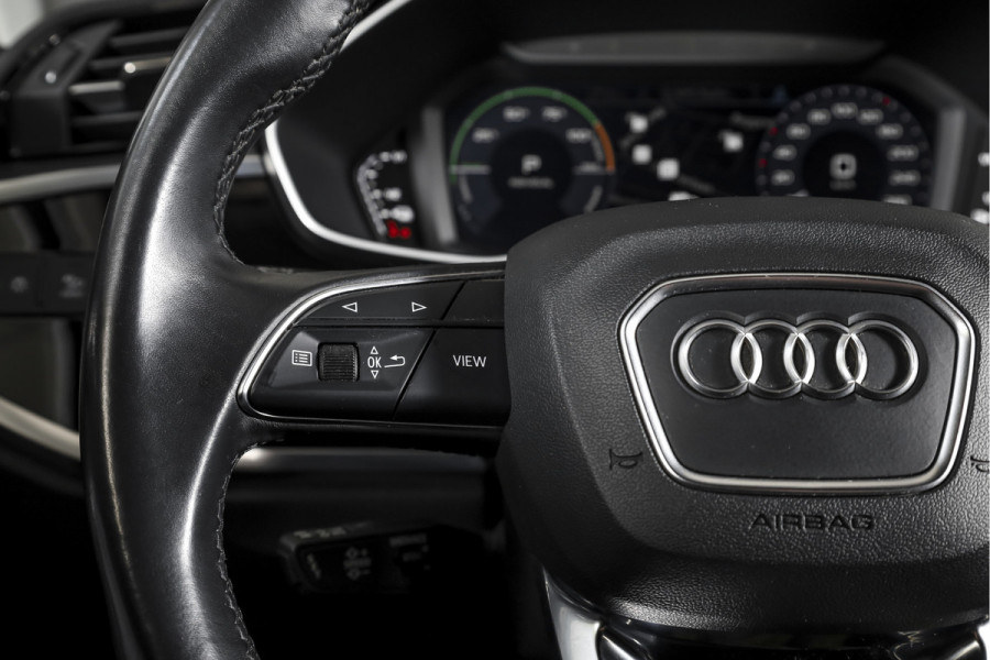Audi Q3 45 TFSI e S edition S-line - Automaat | Dig. Cockpit | Adapt. Cruise | PDC | NAV + App. Connect | ECC | DAB | Elek. Klep | Elek. Trekhaak | LM 20" |