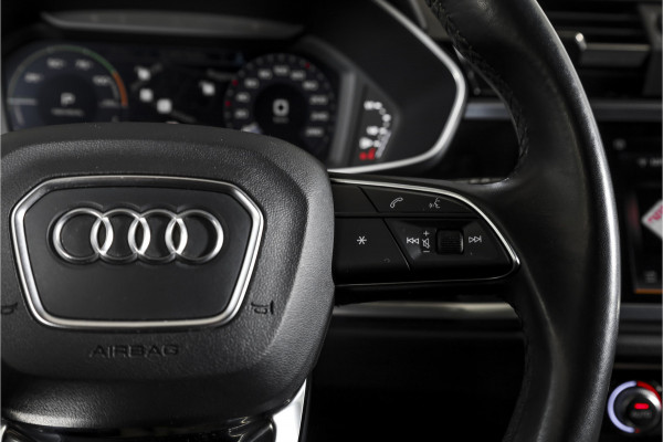 Audi Q3 45 TFSI e S edition S-line - Automaat | Dig. Cockpit | Adapt. Cruise | PDC | NAV + App. Connect | ECC | DAB | Elek. Klep | Elek. Trekhaak | LM 20" |
