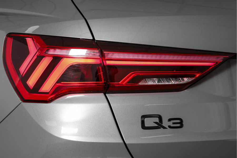 Audi Q3 45 TFSI e S edition S-line - Automaat | Dig. Cockpit | Adapt. Cruise | PDC | NAV + App. Connect | ECC | DAB | Elek. Klep | Elek. Trekhaak | LM 20" |