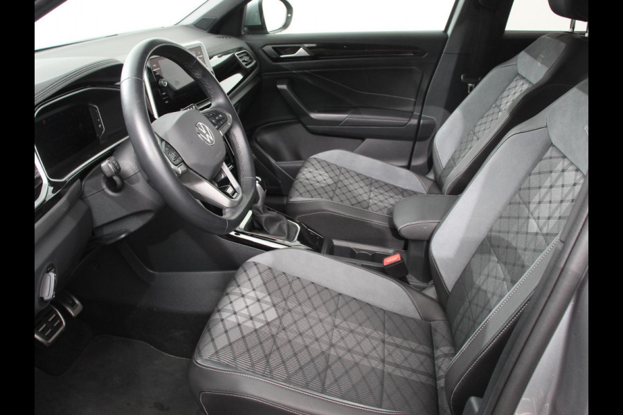Volkswagen T-Roc 1.5 TSI 150pk Automaat R-Line Digitale Cockpit Climate Control Camera Navigatie Apple Carplay/Android Auto Lichtmetalen Velgen Parkeer sensoren Dab Led Adaptive Cruise Control