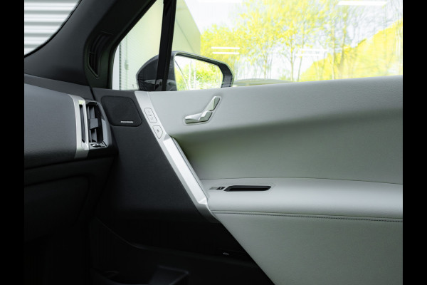 BMW iX xDrive50 - Sportpakket - Pano - Driving Ass Prof - Harman Kardon