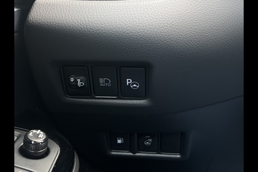 Toyota C-HR 2.0 Hybrid Team D | Navi | Carplay | Dodehoek | Park Assist | Camera