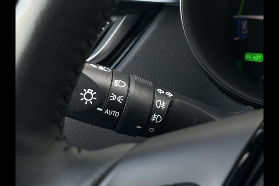 Toyota C-HR 2.0 Hybrid Team D | Navi | Carplay | Dodehoek | Park Assist | Camera