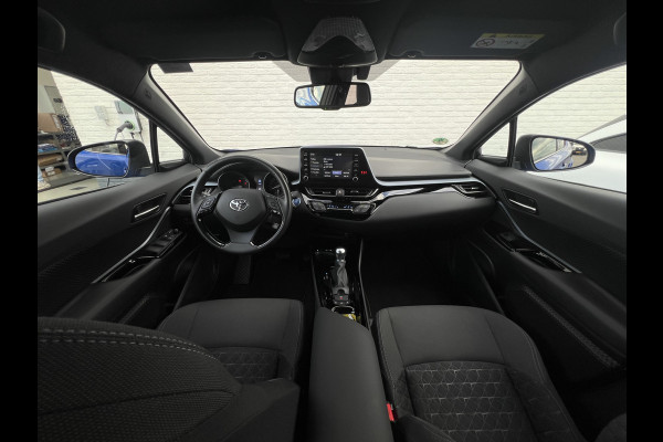 Toyota C-HR 2.0 Hybrid Team D | Navi | Carplay | Dodehoek | Park Assist | Camera