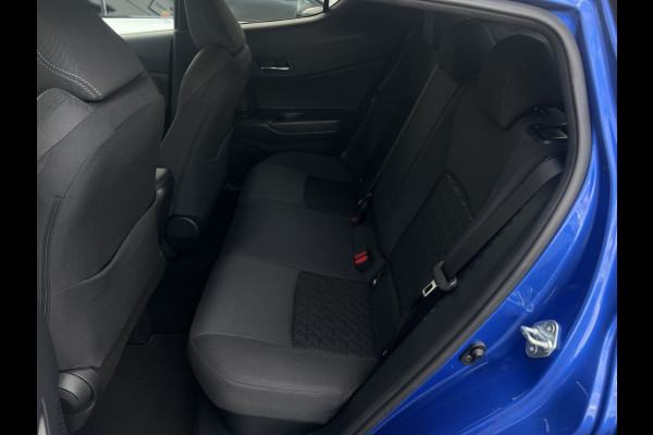 Toyota C-HR 2.0 Hybrid Team D | Navi | Carplay | Dodehoek | Park Assist | Camera