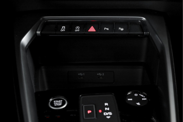 Audi A3 Sportback 30 TFSI Advanced edition 110 PK - Automaat | Dig. Cockpit | Adapt. Cruise | PDC | NAV + App. Connect | ECC | DAB | LM 17" |
