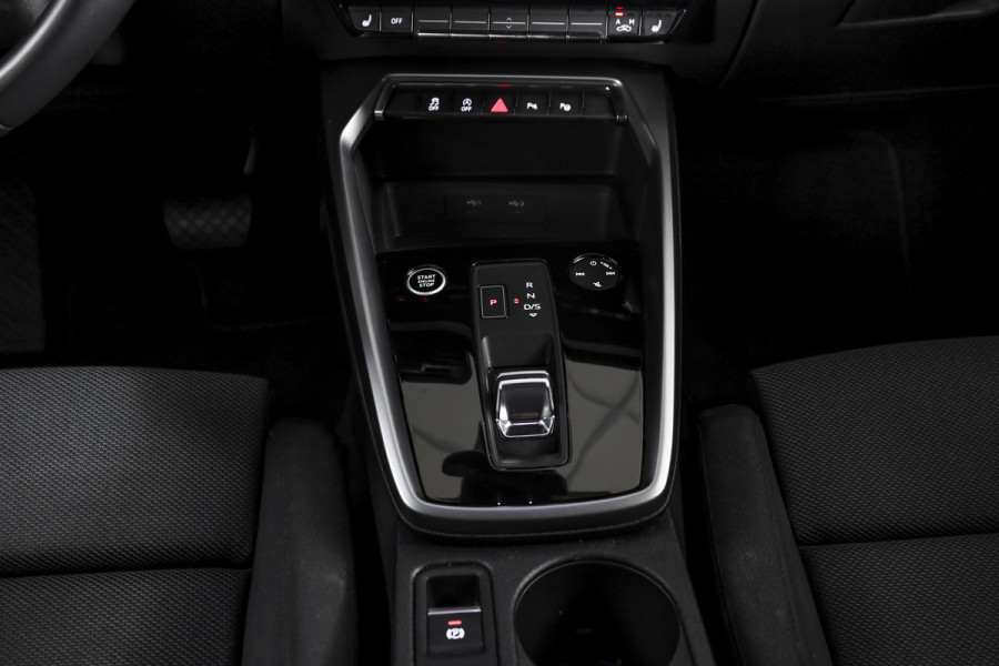 Audi A3 Sportback 30 TFSI Advanced edition 110 PK - Automaat | Dig. Cockpit | Adapt. Cruise | PDC | NAV + App. Connect | ECC | DAB | LM 17" |