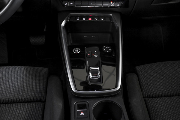 Audi A3 Sportback 30 TFSI Advanced edition 110 PK - Automaat | Dig. Cockpit | Adapt. Cruise | PDC | NAV + App. Connect | ECC | DAB | LM 17" |