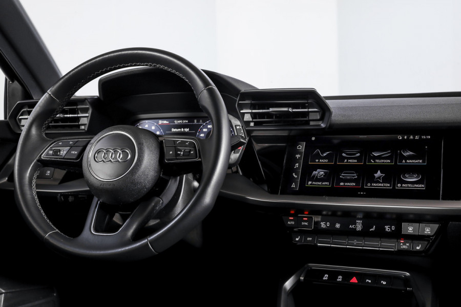 Audi A3 Sportback 30 TFSI Advanced edition 110 PK - Automaat | Dig. Cockpit | Adapt. Cruise | PDC | NAV + App. Connect | ECC | DAB | LM 17" |