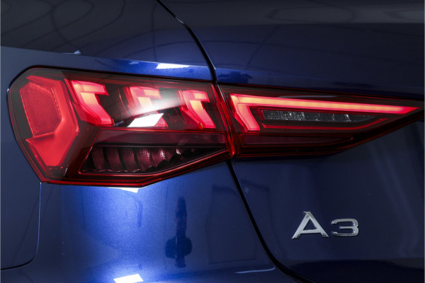Audi A3 Sportback 30 TFSI Advanced edition 110 PK - Automaat | Dig. Cockpit | Adapt. Cruise | PDC | NAV + App. Connect | ECC | DAB | LM 17" |