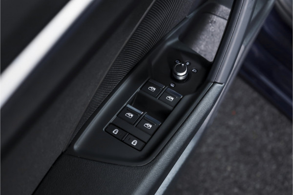 Audi A3 Sportback 30 TFSI Advanced edition 110 PK - Automaat | Dig. Cockpit | Adapt. Cruise | PDC | NAV + App. Connect | ECC | DAB | LM 17" |