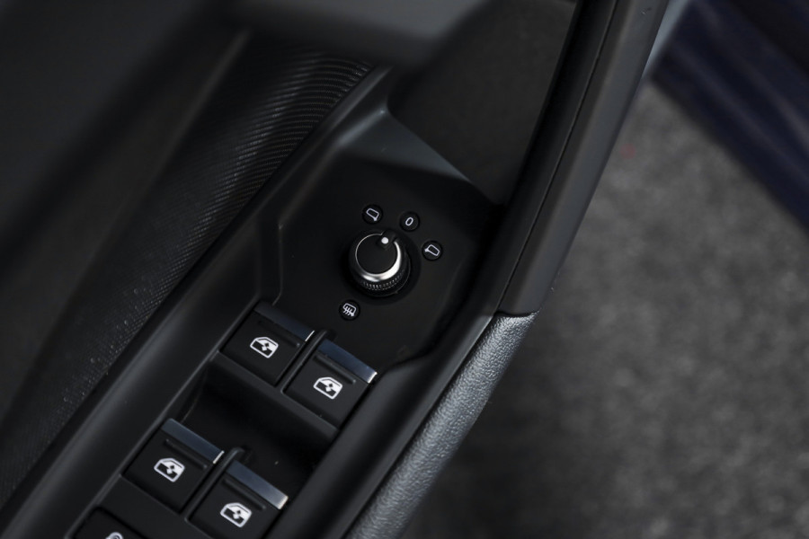 Audi A3 Sportback 30 TFSI Advanced edition 110 PK - Automaat | Dig. Cockpit | Adapt. Cruise | PDC | NAV + App. Connect | ECC | DAB | LM 17" |