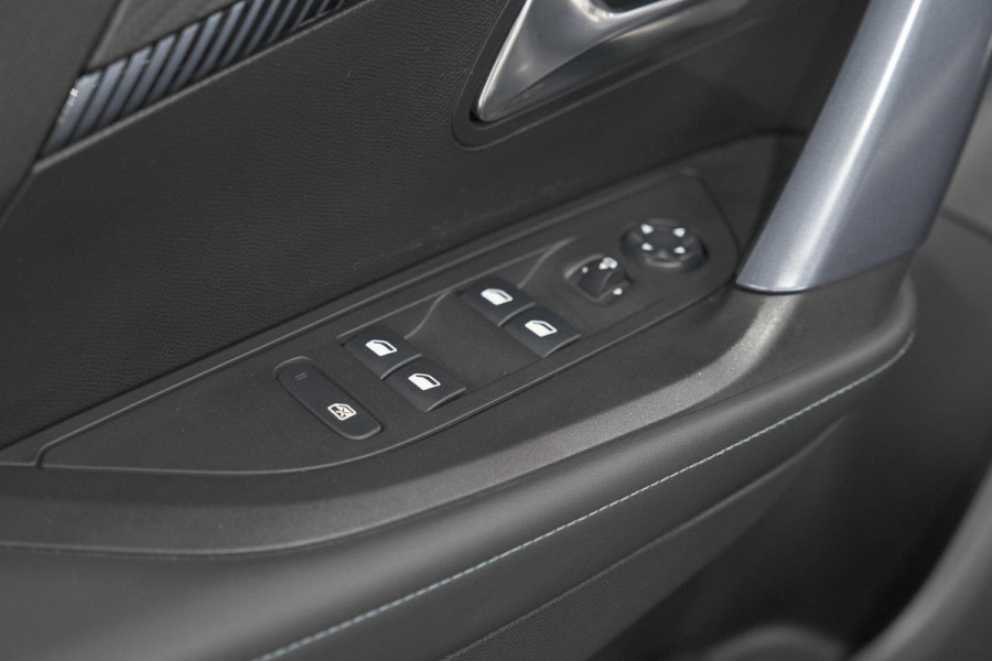 Peugeot 2008 PureTech 100 Allure | Camera | Navigatie | Apple Carplay | Parkeersensoren