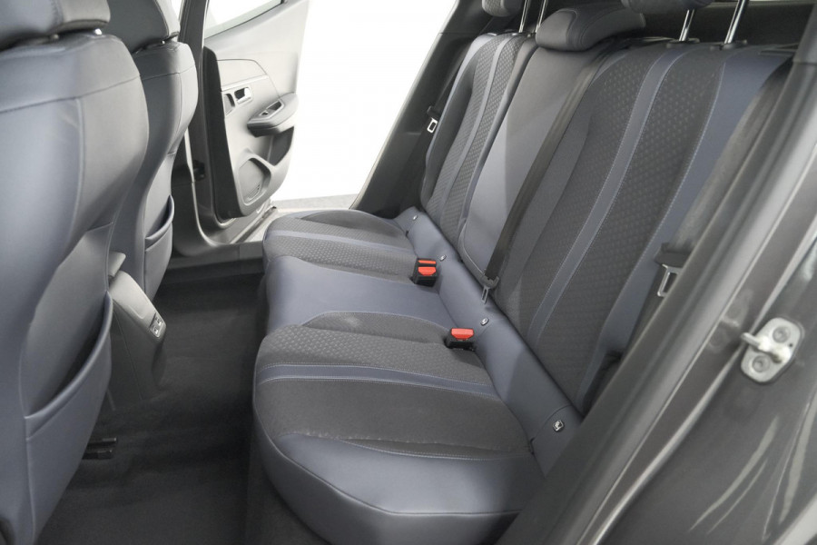 Peugeot 2008 PureTech 100 Allure | Camera | Navigatie | Apple Carplay | Parkeersensoren