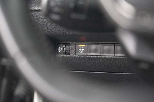 Peugeot 2008 PureTech 100 Allure | Camera | Navigatie | Apple Carplay | Parkeersensoren