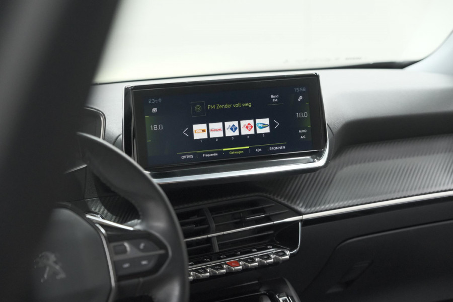 Peugeot 2008 PureTech 100 Allure | Camera | Navigatie | Apple Carplay | Parkeersensoren