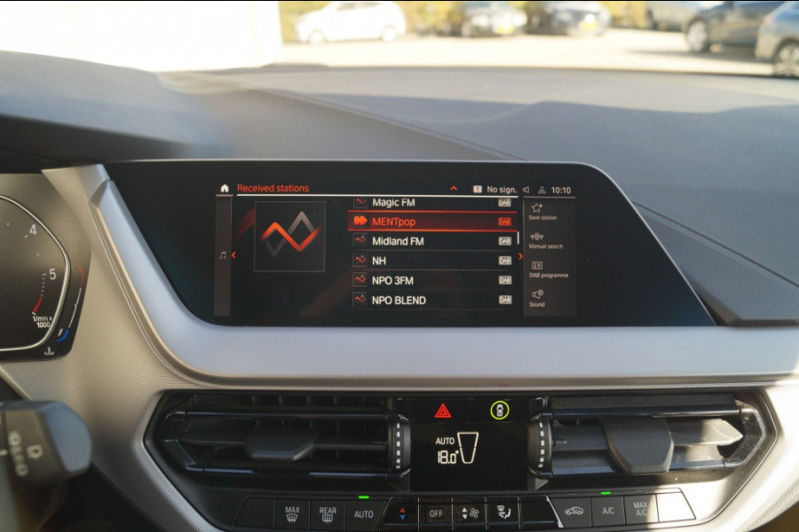 BMW 1-serie 116d Automaat Executive Sport -NAVI-ECC-PDC-