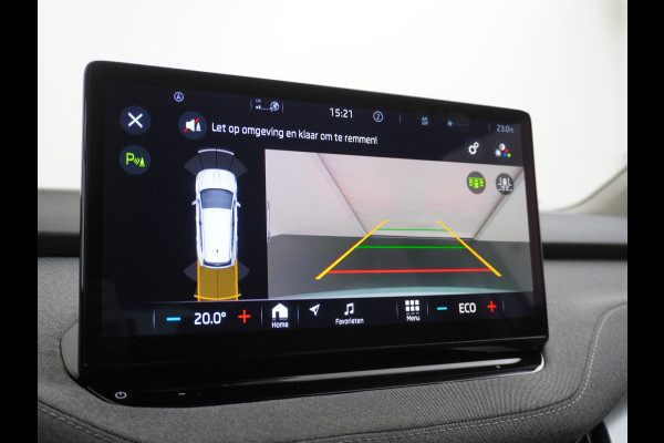 Škoda ENYAQ iV 60 180PK Apple Carplay Android NaviCamera 20" Matrix-Led Pdc-a+v Ecc Lmv Parkeerpakket Stoel+Stuurverwarming Comfortpakket Sport Lichtpakket Dab Keyless advanced Bluetooth Cruise ControlRijstrooksensor Connected services Privacy Glas 1e Eigenaar Nieuwprijs €45.125 Origineel Nederlandse Auto