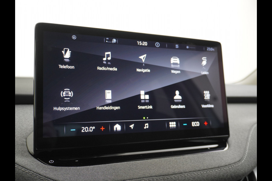 Škoda ENYAQ iV 60 180PK Apple Carplay Android NaviCamera 20" Matrix-Led Pdc-a+v Ecc Lmv Parkeerpakket Stoel+Stuurverwarming Comfortpakket Sport Lichtpakket Dab Keyless advanced Bluetooth Cruise ControlRijstrooksensor Connected services Privacy Glas 1e Eigenaar Nieuwprijs €45.125 Origineel Nederlandse Auto